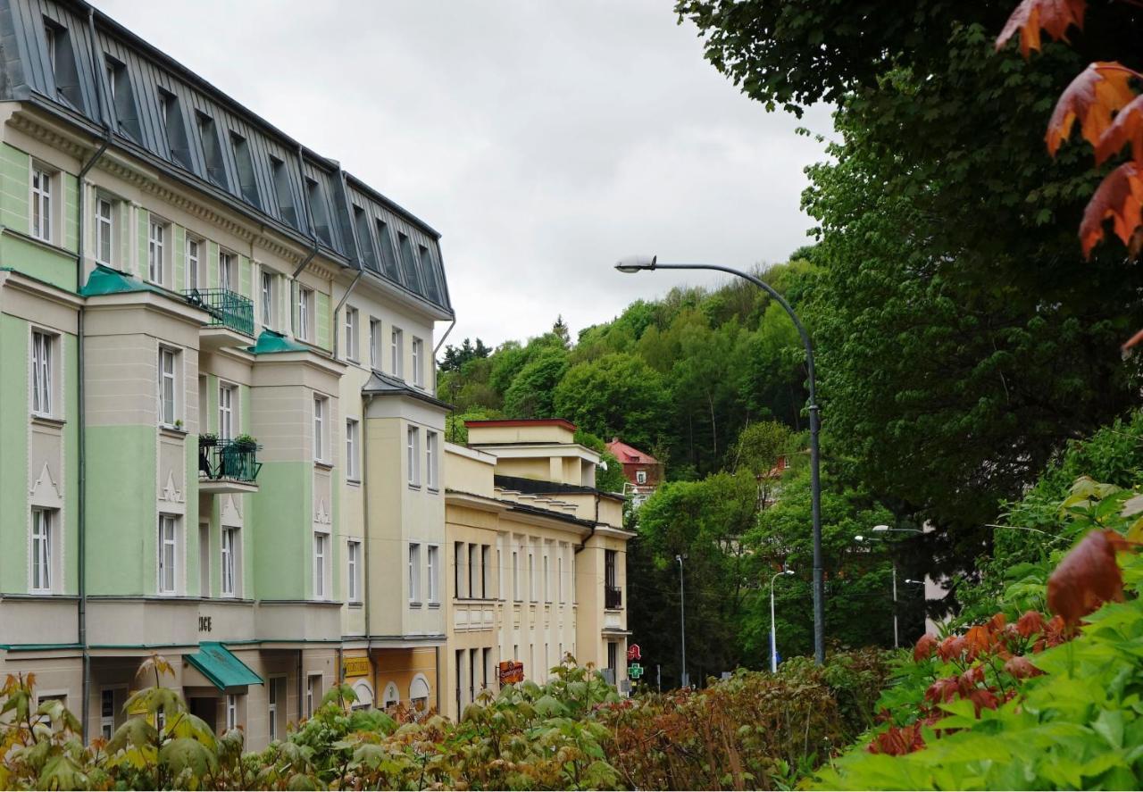 Hotel Luzice Яхимов Экстерьер фото