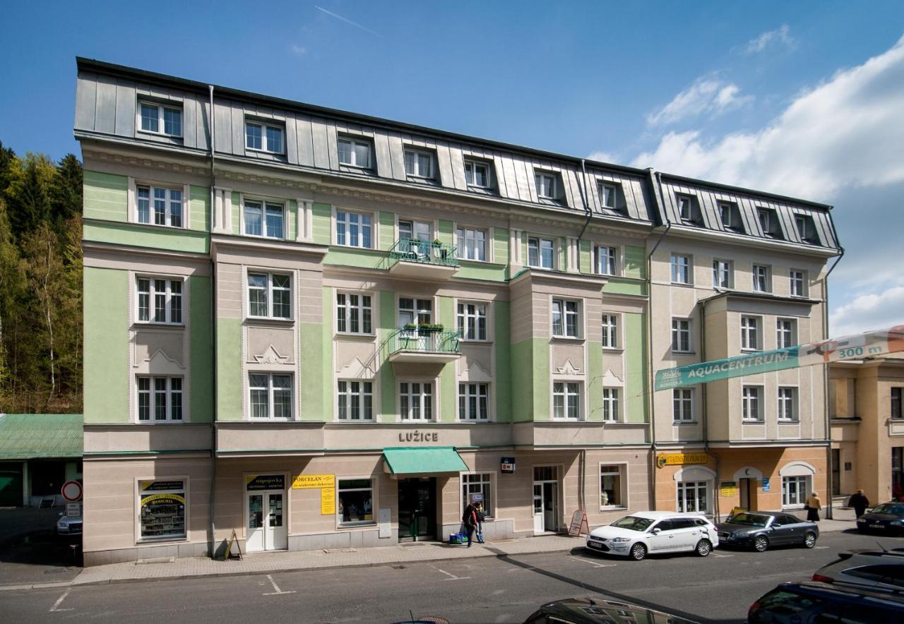 Hotel Luzice Яхимов Экстерьер фото